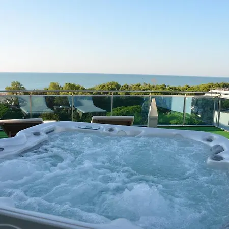 Cristallo Hotel 3*