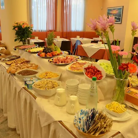 Cristallo Hotel